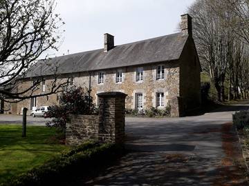 Gîte pour 6 personnes, avec jardin à Gratot