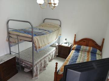 Chambre d’hôte pour 3 personnes, avec jardin et vue, animaux acceptés à Tolède