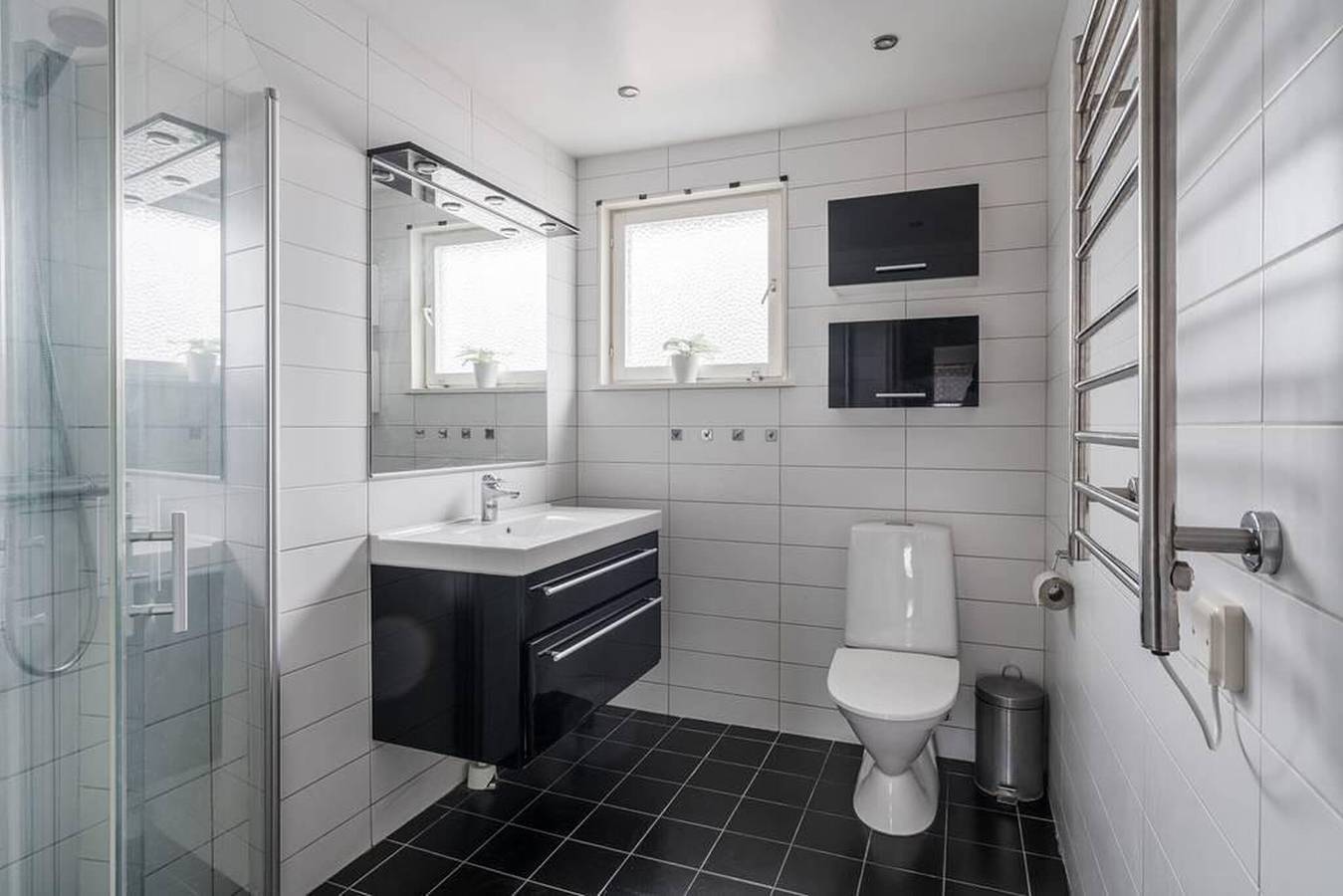 Komplett renoviertes 4-Br-Haus mit moderner Küche in Gävle, Gästrikland