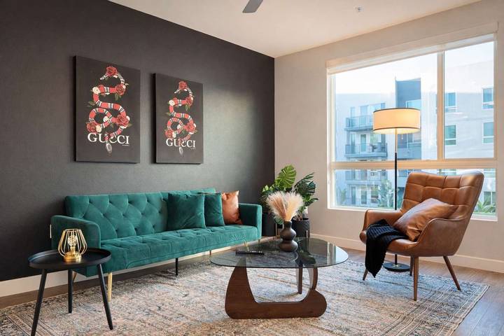 Vacation rental for 3 people, with terrace and yard as well as pool in Santa Ana