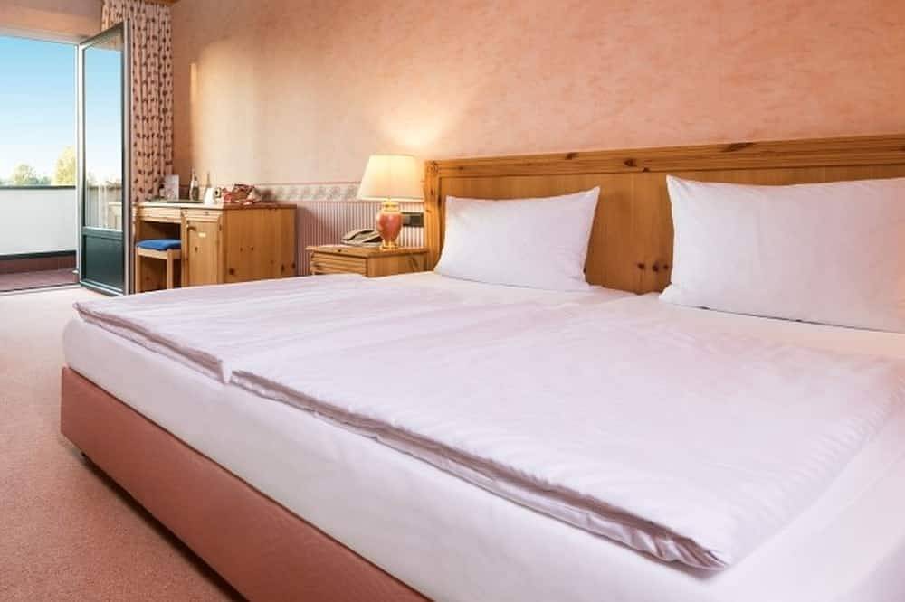 Ganze Wohnung, Golfblick Einzelzimmer mit Du oder Bad, Wc, Frühstück und Abendessen in Semlin, Rathenow