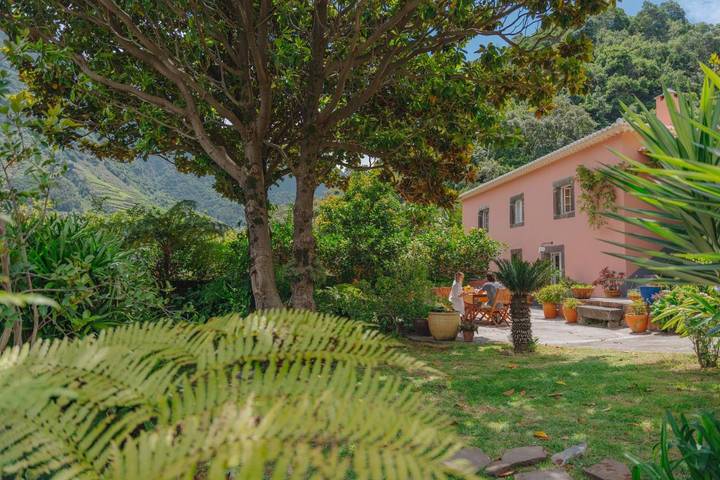 BnB für 2 Personen, mit Garten und Balkon sowie Ausblick auf Madeira
