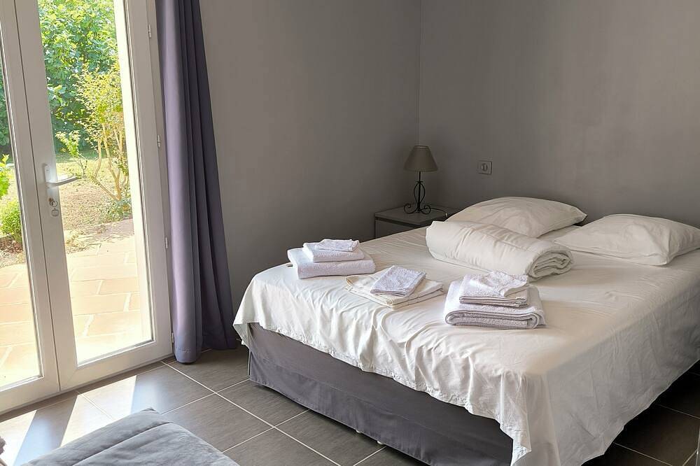 Maison dans les vignes avec 5 chambres et piscine in Anglars-Juillac, Quercy
