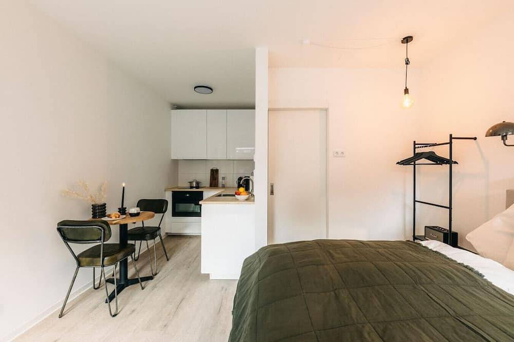 Geheel appartement, Urban Chic | Smart Tv | Perfect for Two in Düsseldorf-Friedrichstadt, Düsseldorf