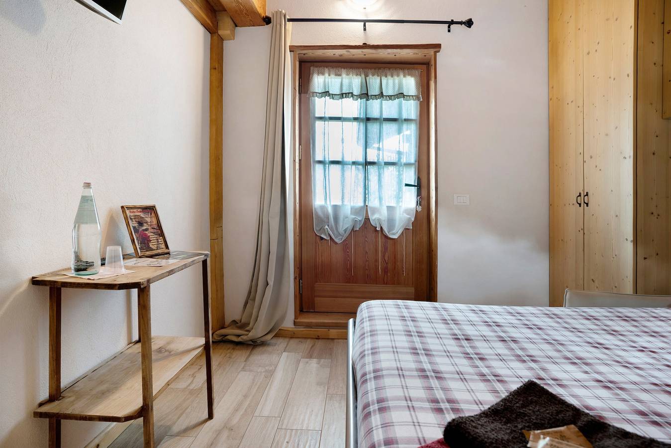 Zimmer 'Camera Quadra' mit Bergblick, Balkon und Wi-Fi in Arsiè, Belluno Provinz