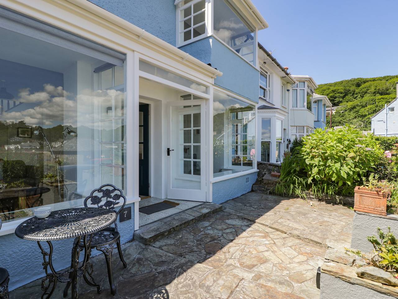 7 Ivy Terrace in Borth-y-Gest, Snowdonia