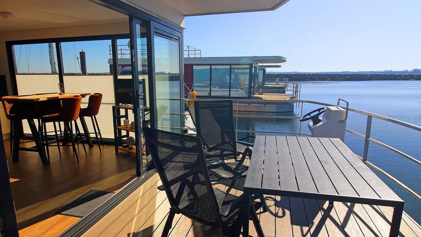 Boot für 2 Personen, mit Terrasse in Boltenhagen