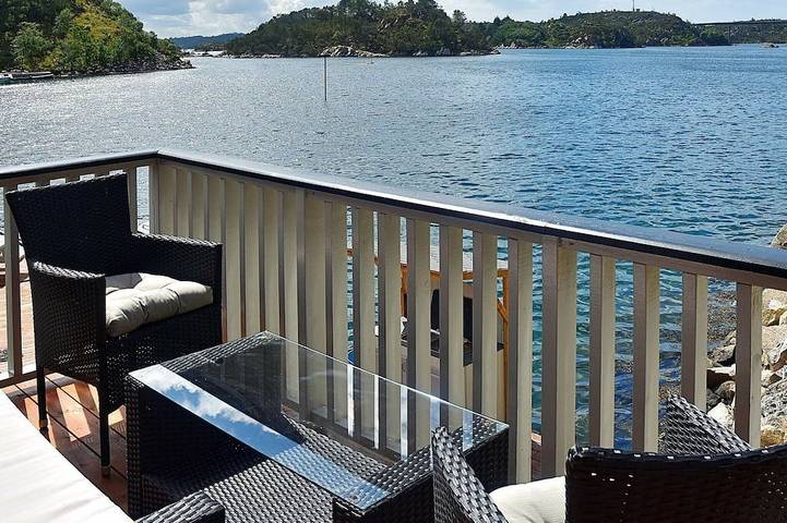 Ferienhaus für 4 Personen, mit Balkon in Bømlo