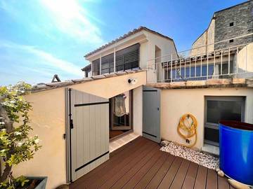 Location de vacances pour 8 personnes, avec jardin et vue à Le Barroux