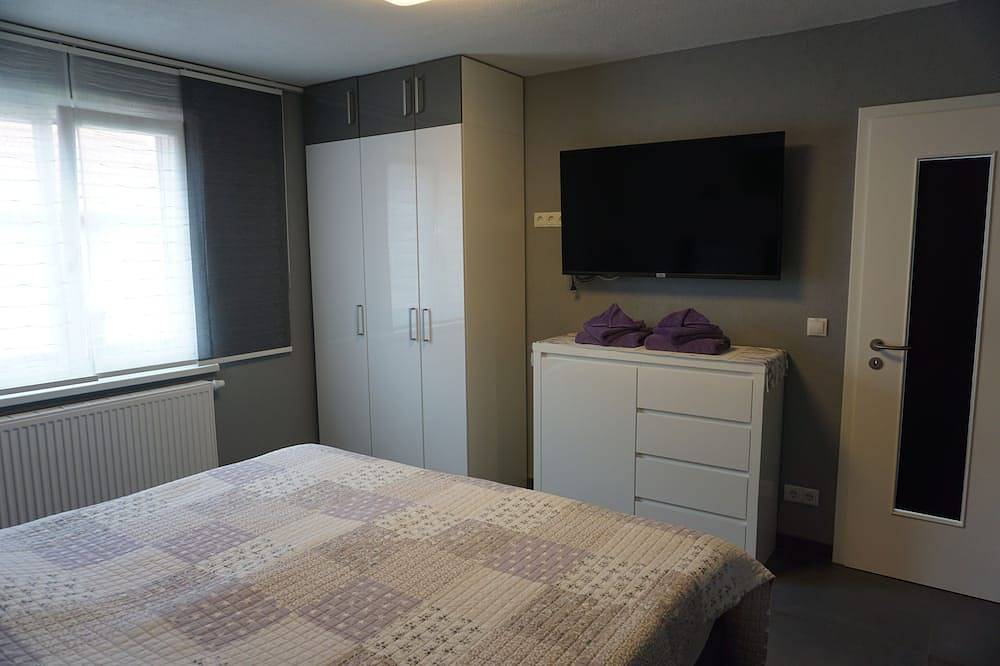 Ganze Wohnung, 2 Zimmer-Ferienwohnung \"La Corneille\" in Caputh-Schwielowsee in Caputh, Schwielowsee