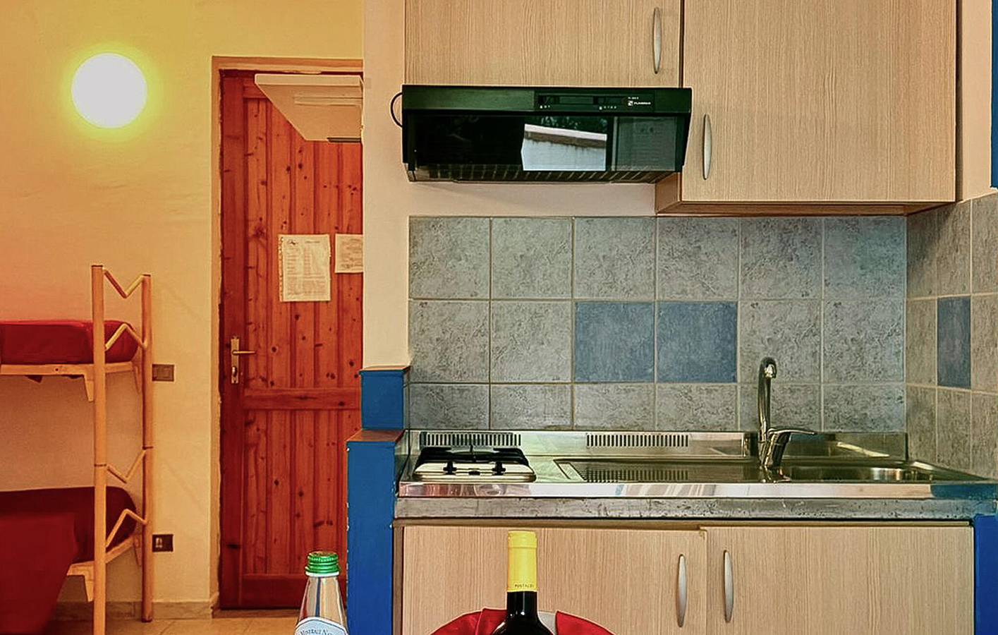 Apartamento acolhedor com piscina, estacionamento e acesso fácil à praia in Piraino, Messina (província)