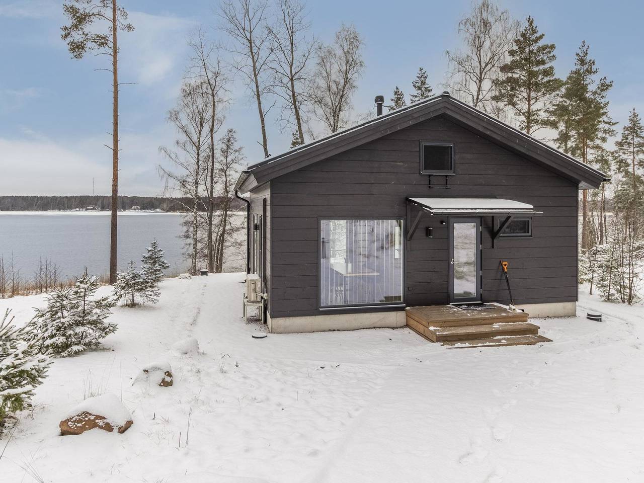 Villa korppi in Kirkkonummi, Uusimaa