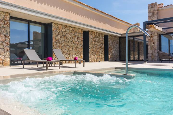 Beautiful Finca "Son Quillot 1" with swimming pool and garden in Ariany, Majorca Center