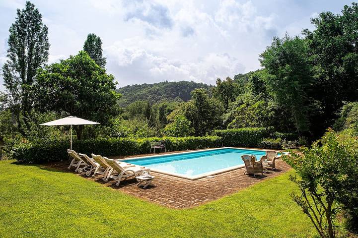 Villa für 8 Personen, mit Terrasse und Garten - 1