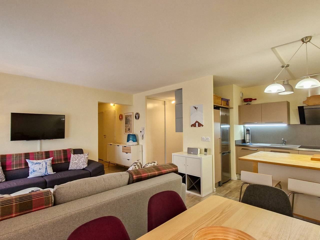 Appartement entier, Appartement rénové avec terrasse au centre, 6 pers., vue pistes in Flaine, Arâches-la-Frasse