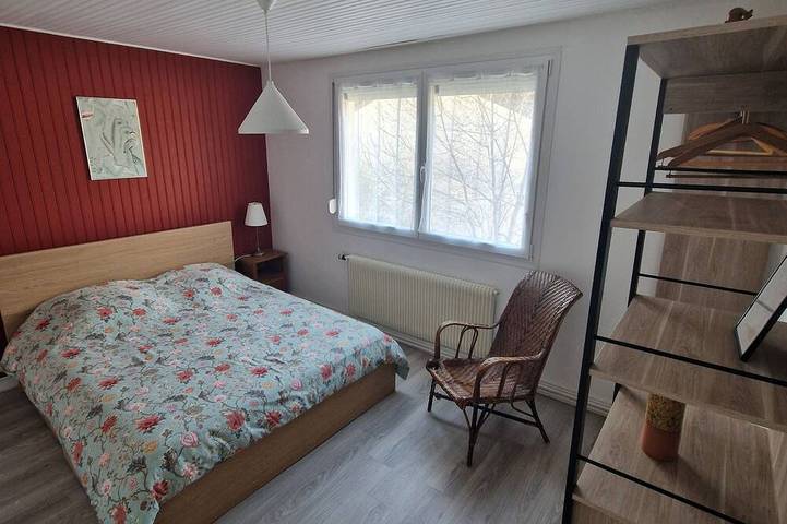 Location de vacances pour 6 personnes, avec jardin et terrasse, animaux acceptés à Revin - 3