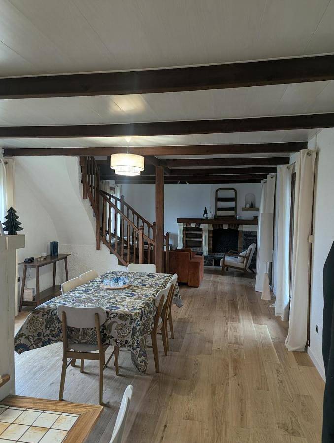 Location de vacances pour 8 personnes, avec vue et jardin à Bogny-sur-Meuse - 3