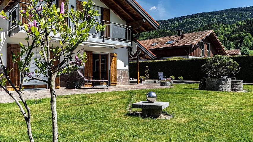 Ferienhaus für 8 Personen, mit Garten in Oberstaufen