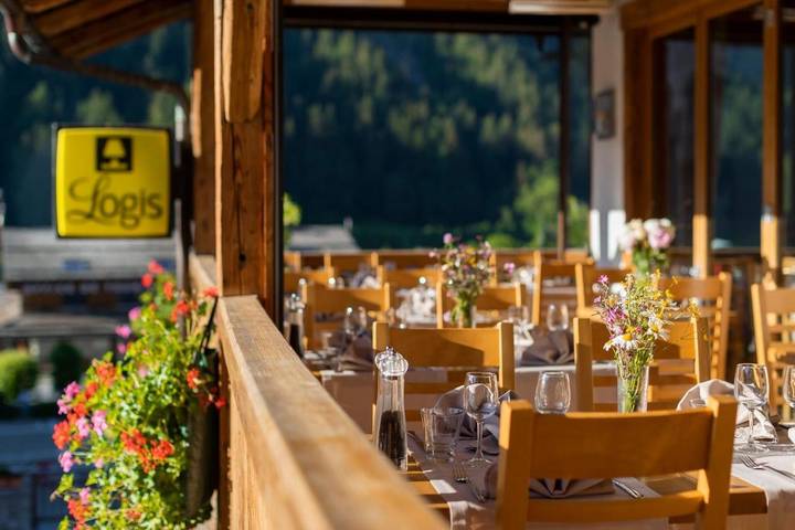 Hôtel pour 2 personnes, avec sauna ainsi que vue et terrasse dans Office de Tourisme du Grand Bornand - 3