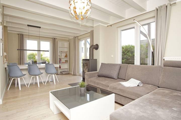 Ferienhaus Butje Butje Haus: 4-Raum, 6 Pers., Meerblick, Terrasse + Balkon in Gager, Mönchgut