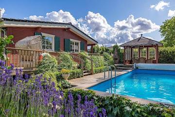 Ferienhaus für 6 Personen, mit Garten und Terrasse sowie Sauna, mit Haustier in Bünsdorf