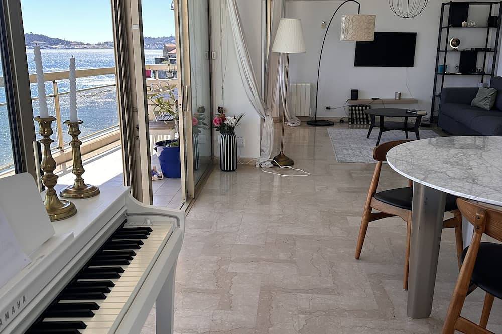 Entire apartment, Appartement vue mer in Provence