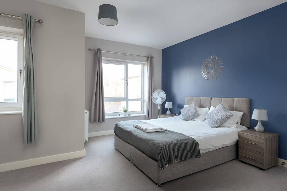 Ashland House - close to Stadium and Shopping Centre in Milton Keynes, Südostengland