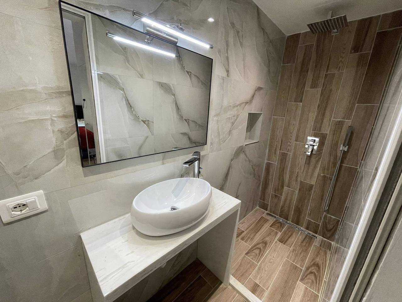 Entire studio, Le petite Central Studio Apartment 1 in Tiranë, Albania
