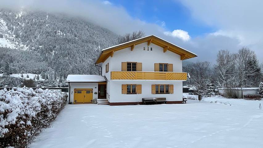Ferienhaus für 12 Personen, mit Garten und Balkon in Bichlbach