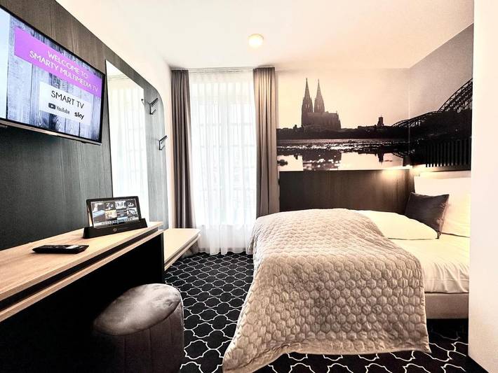 Hotel für 2 Personen, mit Ausblick und Terrasse in Kölner Dom - 3