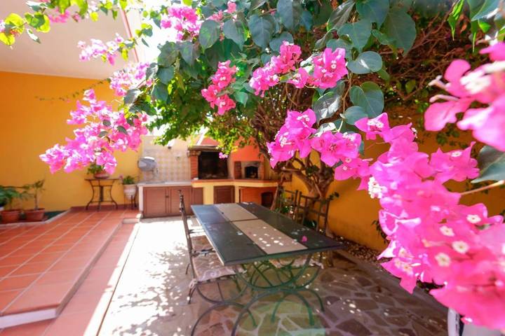 Chambre d’hôte pour 2 personnes, avec vue et jardin à Villasimius