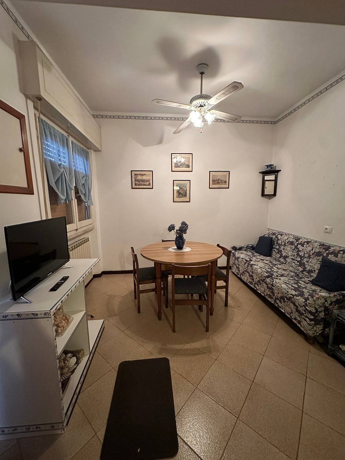 Appartamento intero, Appartamento 'Casa Mimosa' con Giardino Privato e Balcone in Marina di Pietrasanta, Pietrasanta
