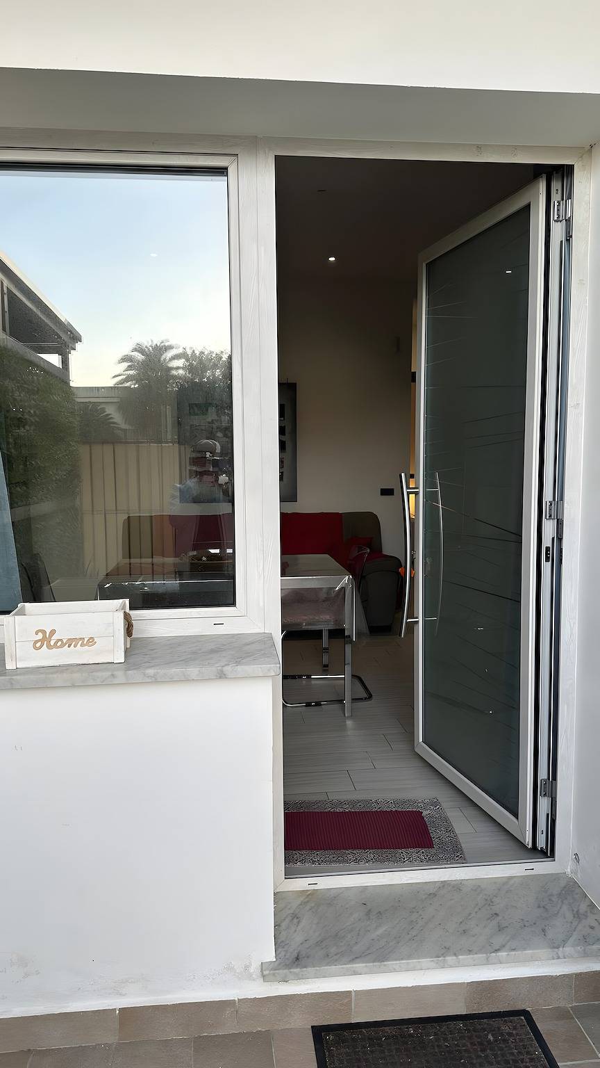 Apartamento entero, Apartamento 'Lido Azzurro Sea Terra' con vistas a la montaña, Wi-Fi y aire acondicionado in Villagrazia di Carini, Carini