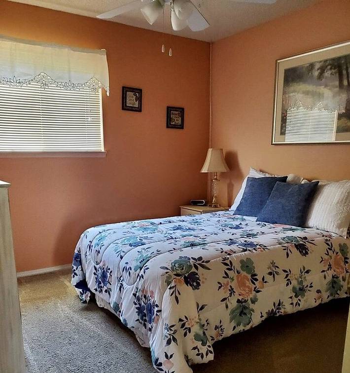 Gîte pour 5 personnes, avec terrasse et jardin à Chelan - 2