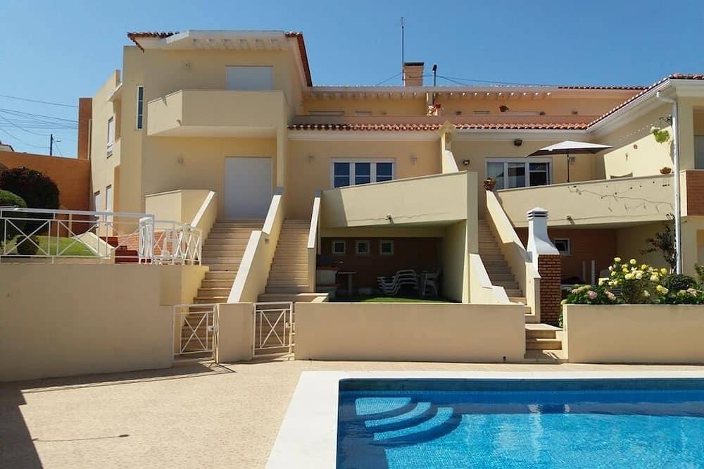 Casa vacanza a Oeste a partire da 168€ a notte