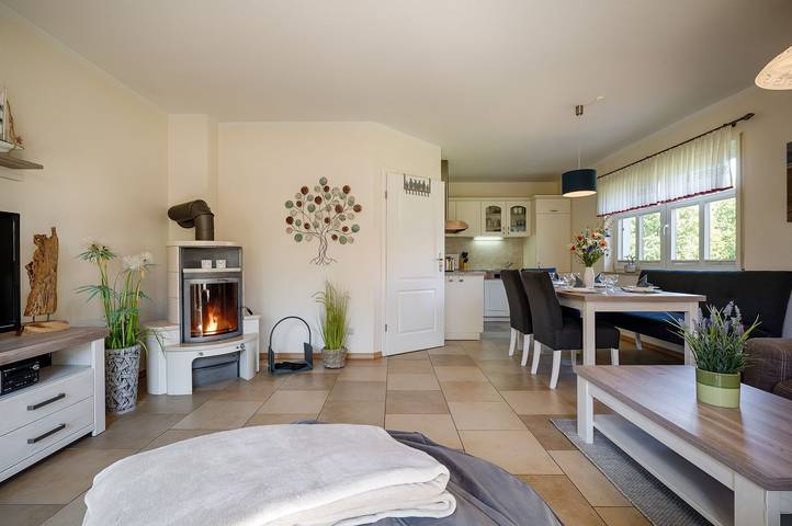 Komfortable Ferienhaushälfte für max. 6 Personen, Sauna, WLAN, Terrasse, Kamin in Prerow, Fischland - Darß - Zingst
