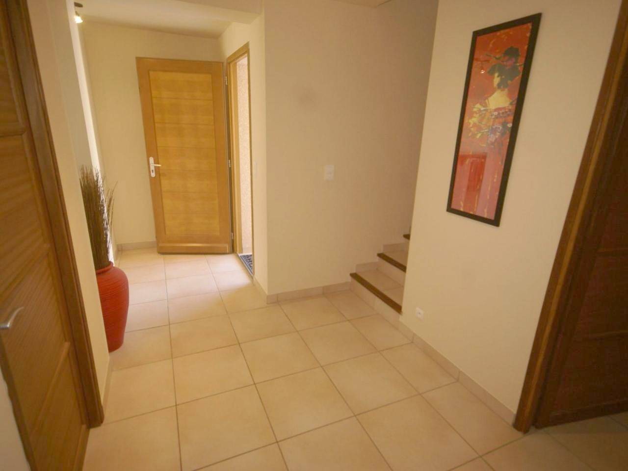 Modern Villa in Coggia with Balcony in Sagone, Vico