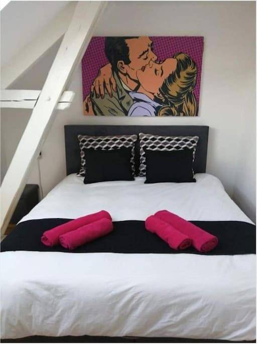 Appartement entier, The pop-art luxury suite in Jumet, Charleroi
