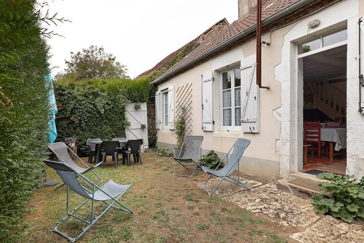 Chambre d’hôte pour 2 personnes, avec Jardin dans le Cher