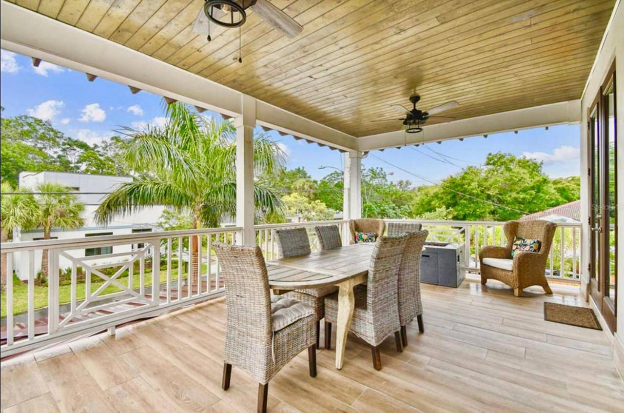 Beach-town Pet-Friendly Downtown Home @ 10 acre in Sarasota, Sarasota County