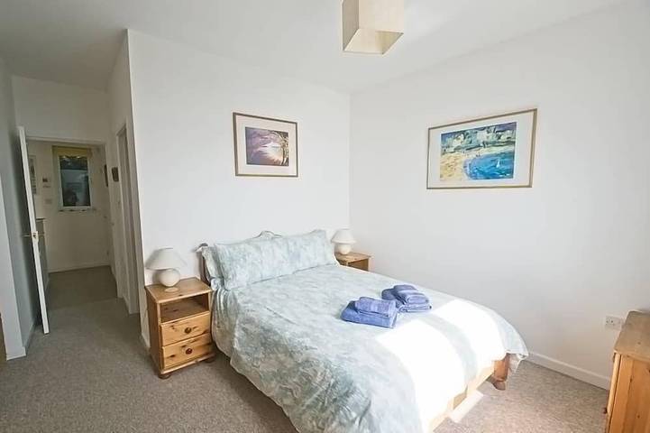 Cliff House - peut accueillir 6 personnes dans 3 chambres in Woolacombe, Devon
