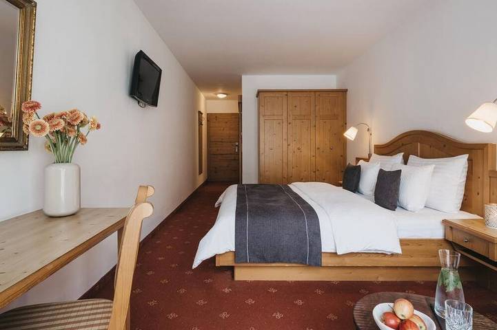 Ferienhaus für 2 Personen, mit Garten und Pool sowie Sauna in Zell am See - 2