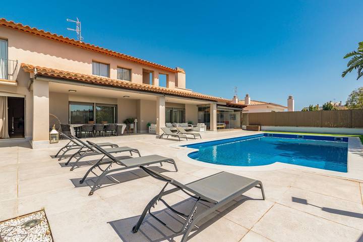 Casa rural para 10 personas, con jardín y terraza en Sitges - 2