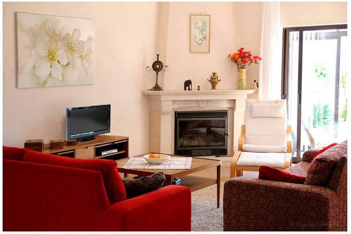 Ferienhaus für 6 Personen, mit Garten in Salema