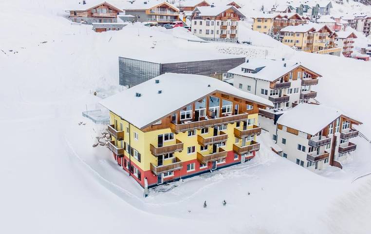Ferienwohnung für 6 Personen, mit Balkon und Terrasse sowie Ausblick