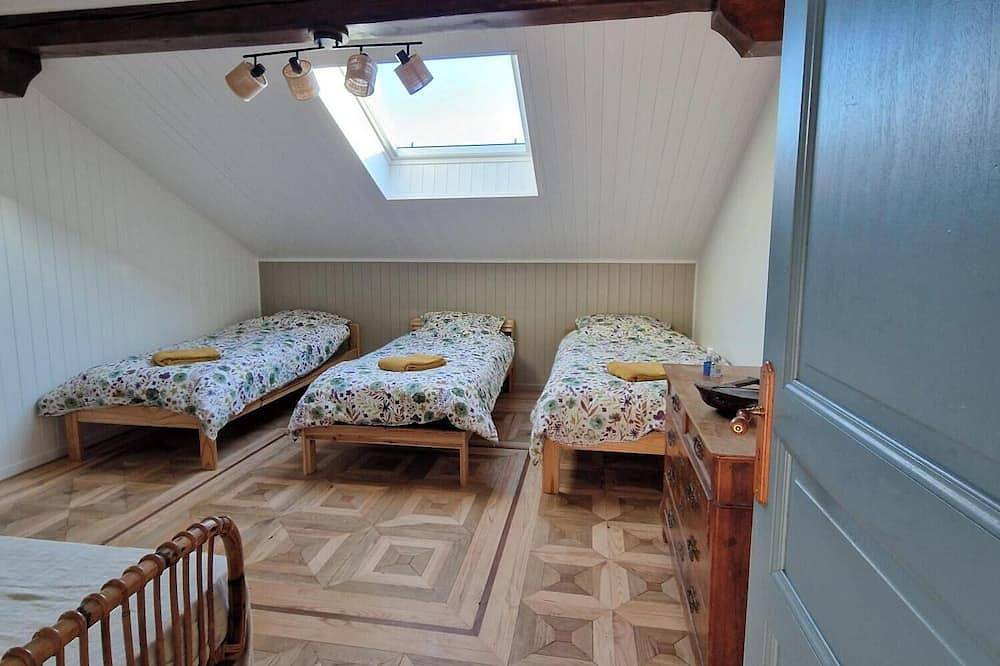 Chalet familial avec vue imprenable sur la vallée in Habère-Lullin, Région de Thonon-les-Bains