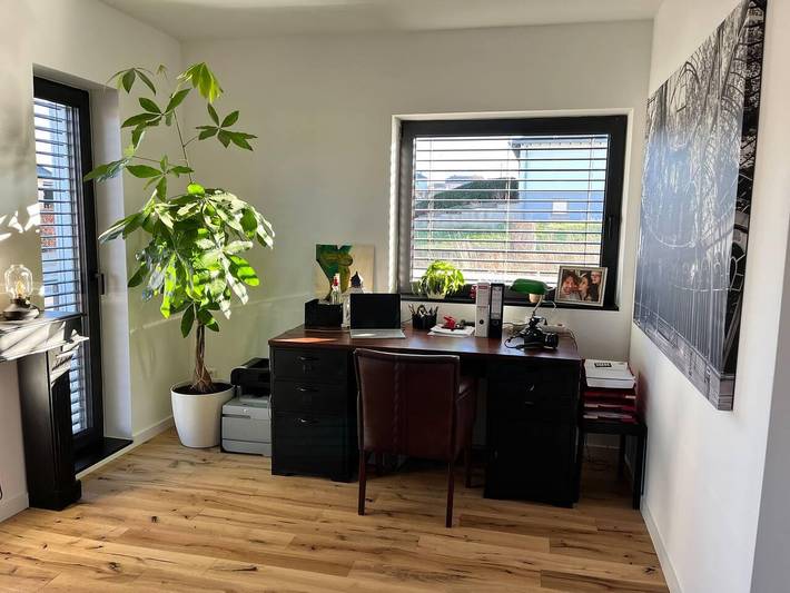 House - Sleeps 8 - Pets Ok - Garden - Parking in Berdorf, Luxemburgo