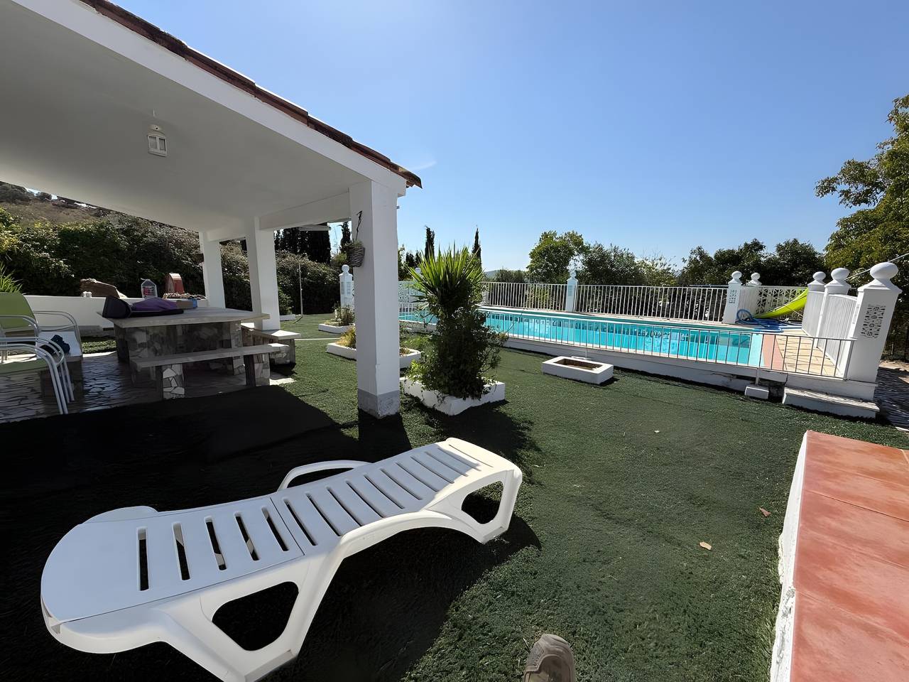 Villa 'La Blanca De Aroche' con vistas a la montaña, piscina privada y Wi-Fi in Aroche, Sierra de Aracena