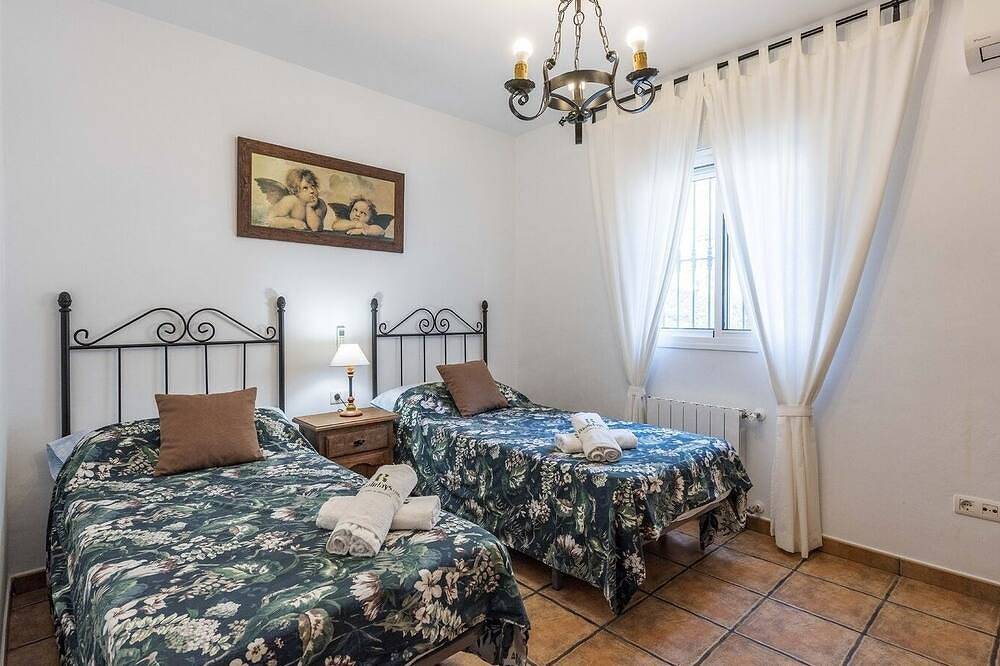 Casa La Lomilla Canillas de Albaida by Ruralidays in Canillas de Albaida, Málaga Provinz