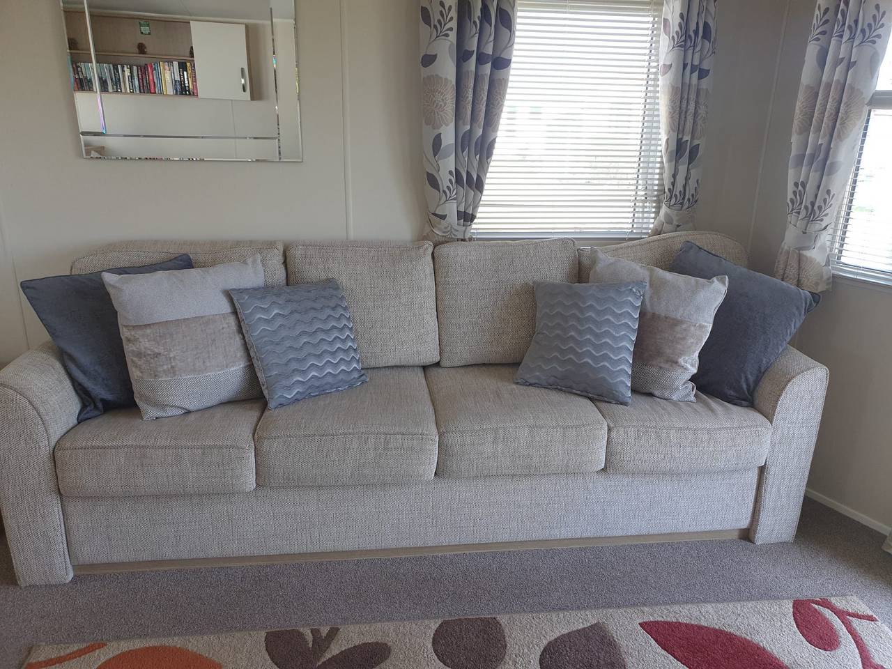 Seaside 2-Bed Caravan Retreat - Sleeps 6 & Parking in Prestatyn, Denbighshire